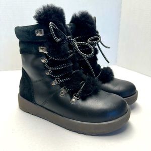 UGG Black Viki Waterproof Winter Boots Wonens Size 6